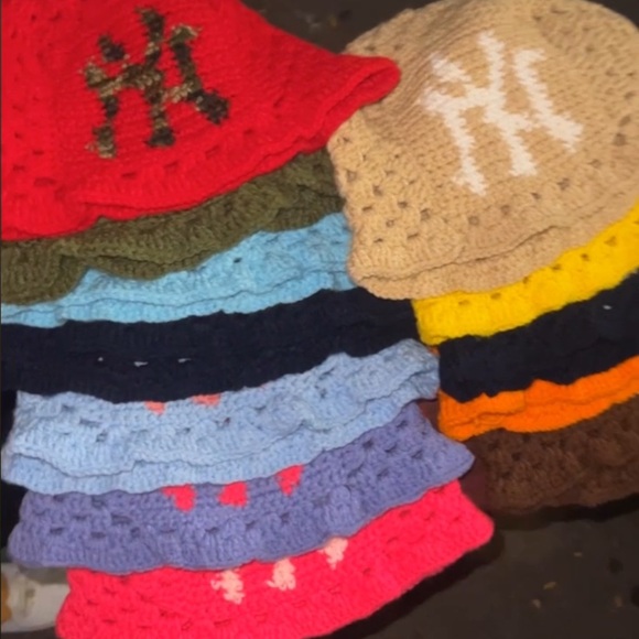 Crochet NY Bucket - Picture 5 of 10